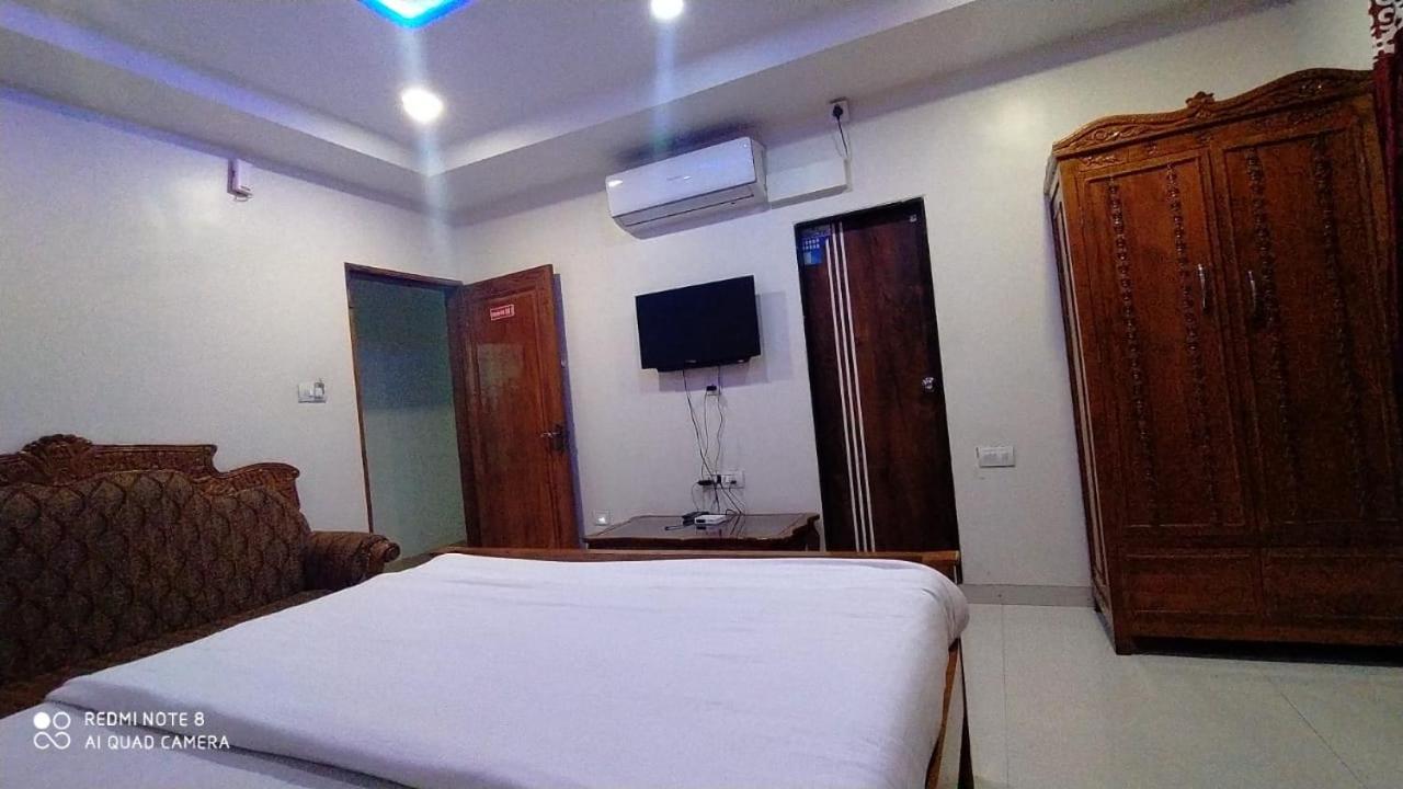 Hotel Shalimar Executive, Uran Islampur Peth  Exteriér fotografie