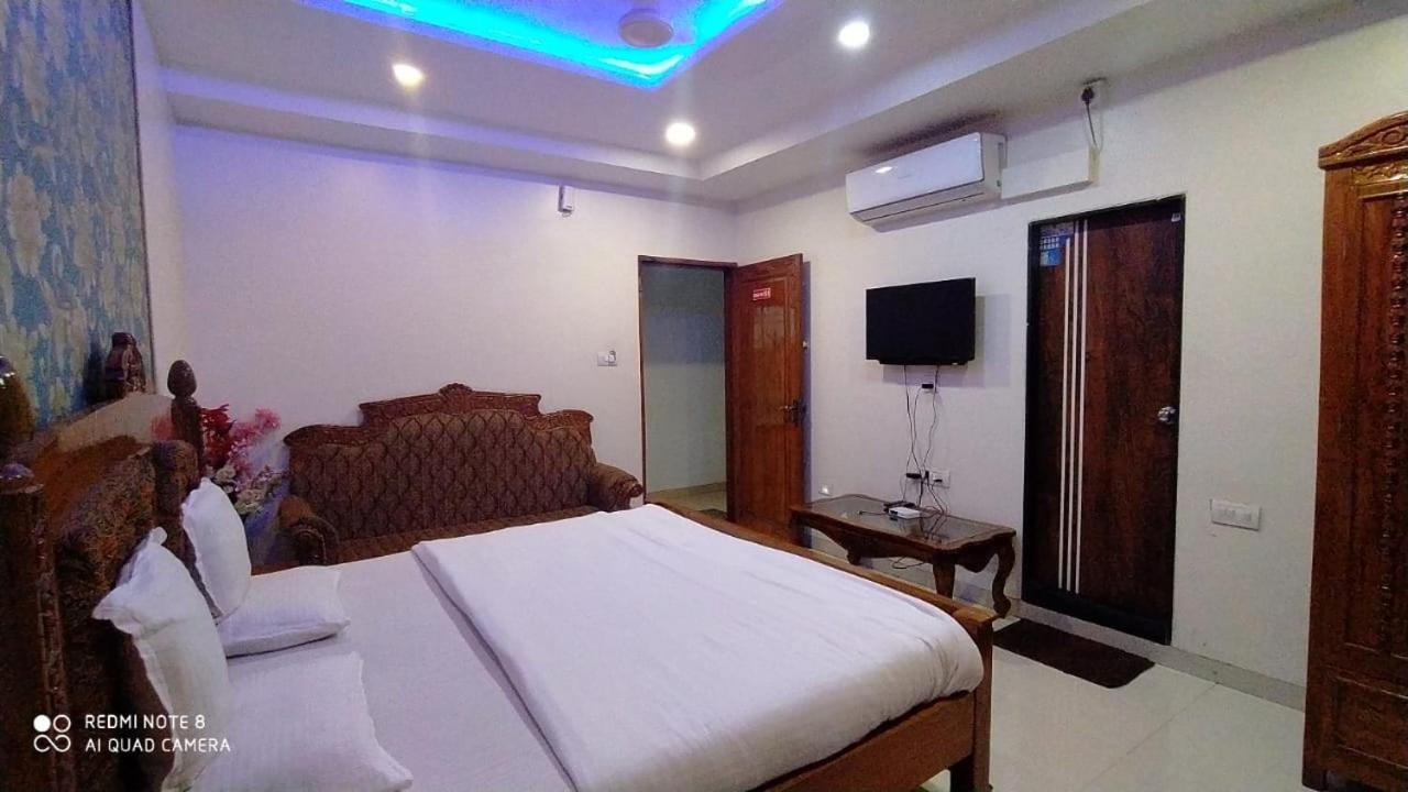 Hotel Shalimar Executive, Uran Islampur Peth  Exteriér fotografie