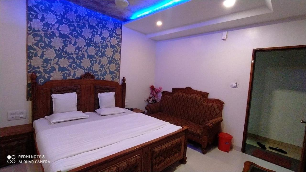 Hotel Shalimar Executive, Uran Islampur Peth  Exteriér fotografie